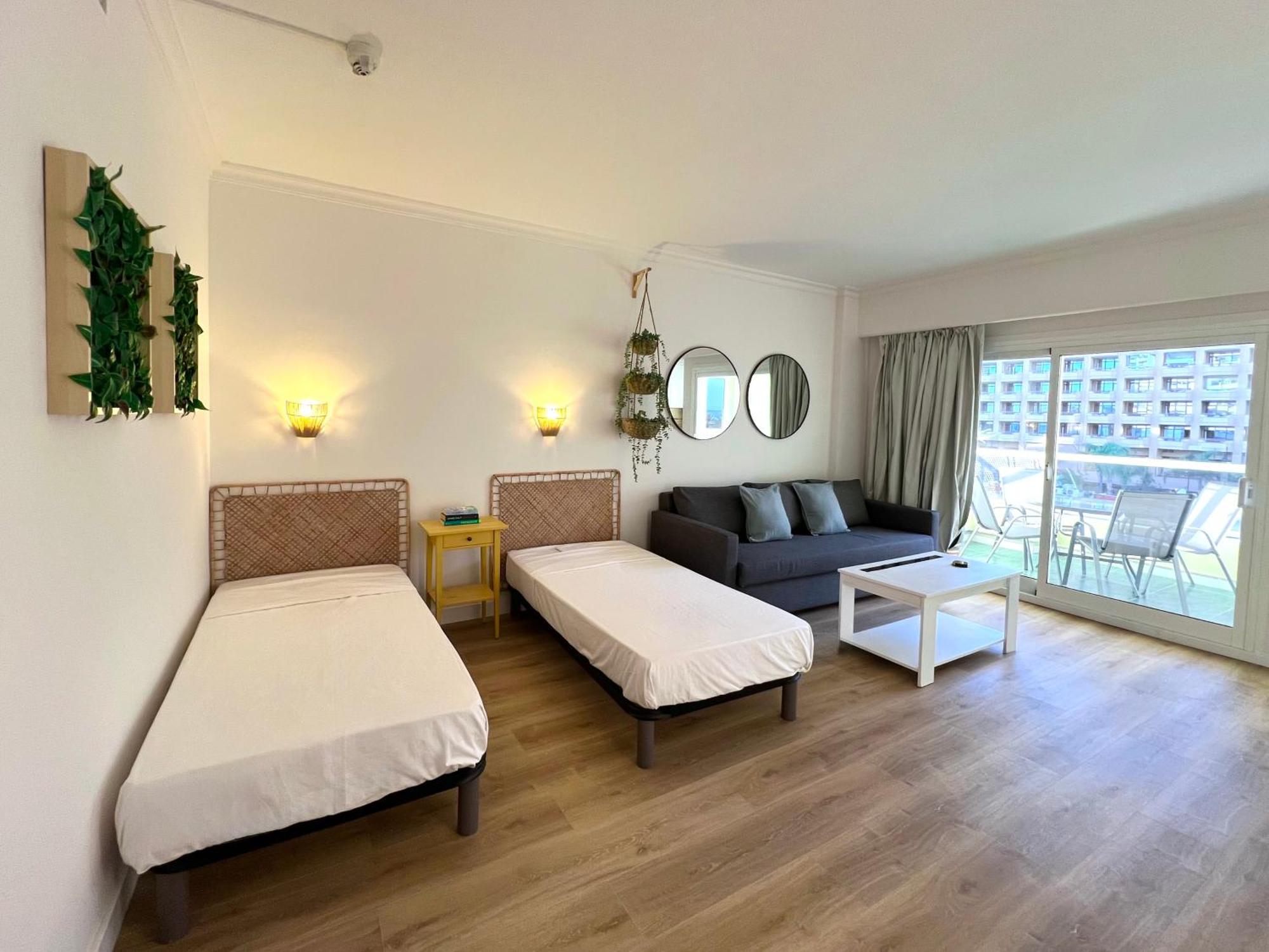 Pyr Beach And Pool Studio I Fuengirola Extérieur photo